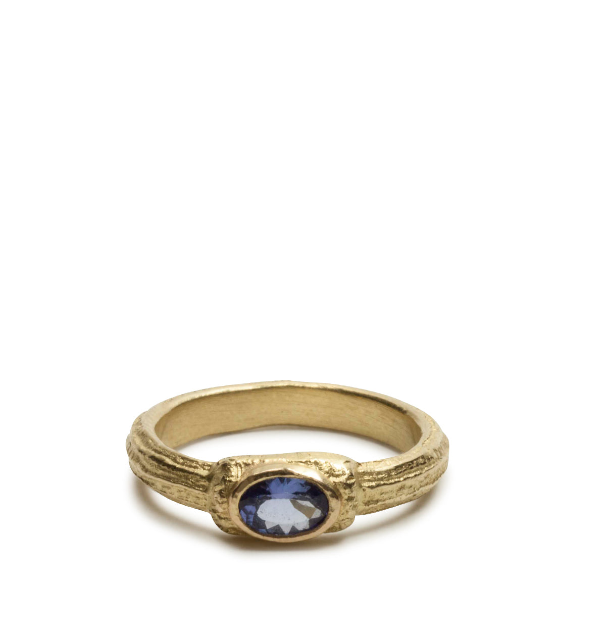 Zierlicher 750 Goldring mit ovalem blauem Tansanit